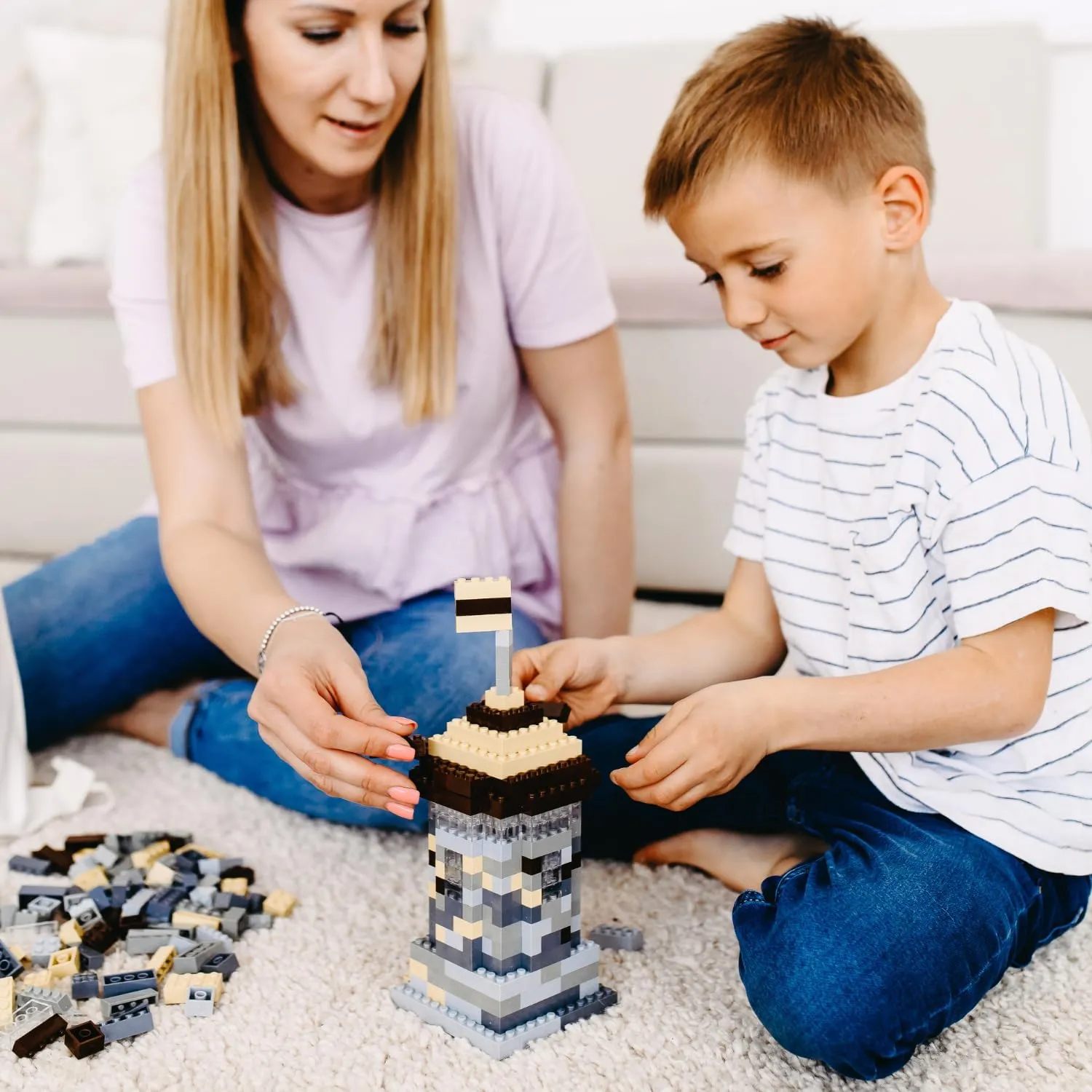 1000-Piece Building Set with Classic Building Blocks - Building Blocks 1x4, 2x2, and 2x4-6 Colors - 100% Compatible with Major Brands - Made in The EU