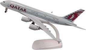 20cm for Qatar Classic 380 Metal Alloy Plane Model Diecast Aircraft & Landing Gears Wheels Toys Collectible Displays