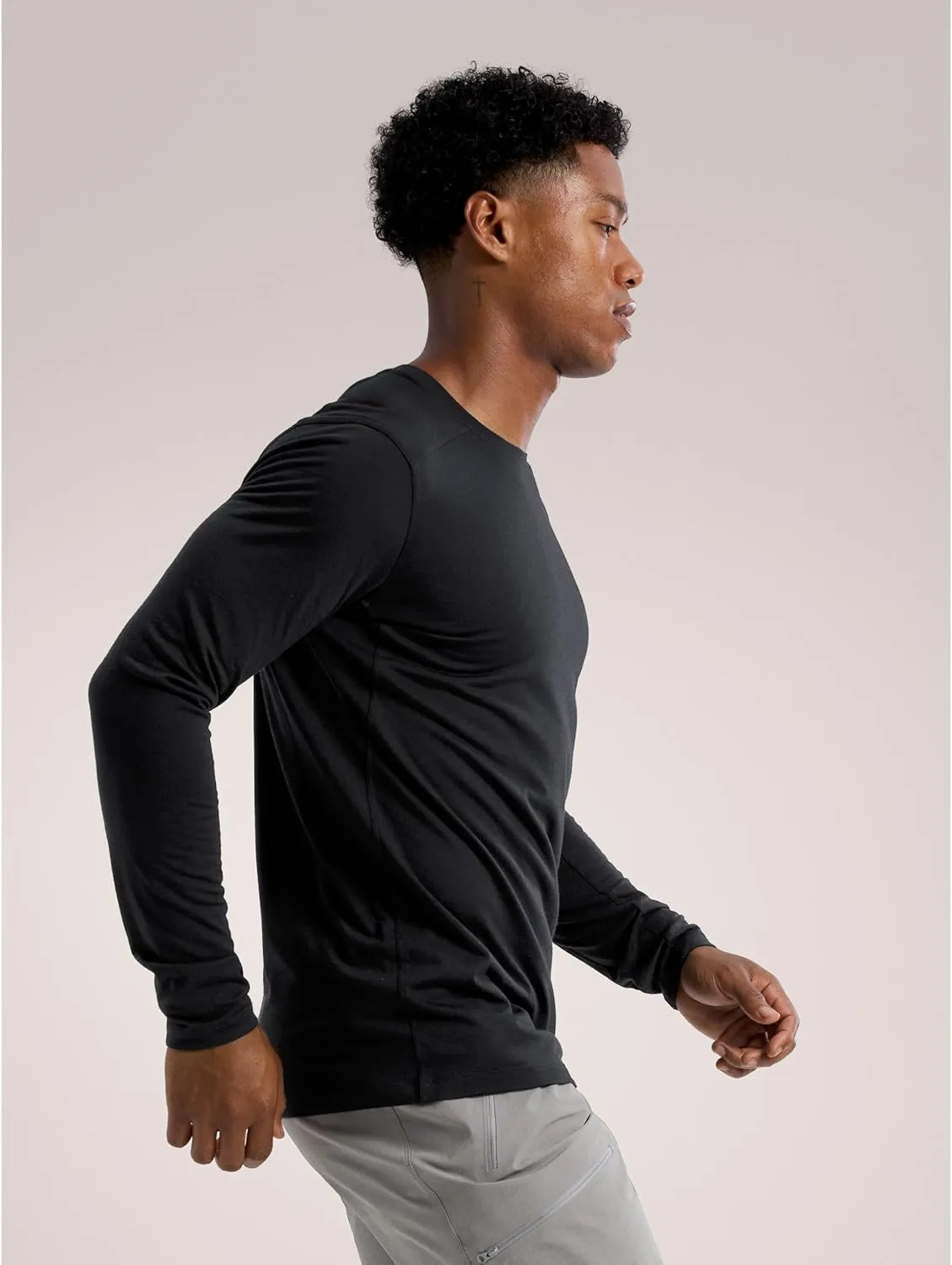 Arc'teryx Ionia Merino Wool Shirt LS Men's | Soft Merino-Blend Tee for Year-Round Adventure