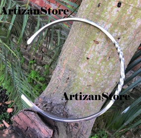 ARTIZANSTORE Hand Forged Twisted Iron torc, Celtic Solid Metal Torc Rustic Vintage, Punk Unisex Torc, Viking, Handmade Jewelry, Rustic Gift for Men and Women Black