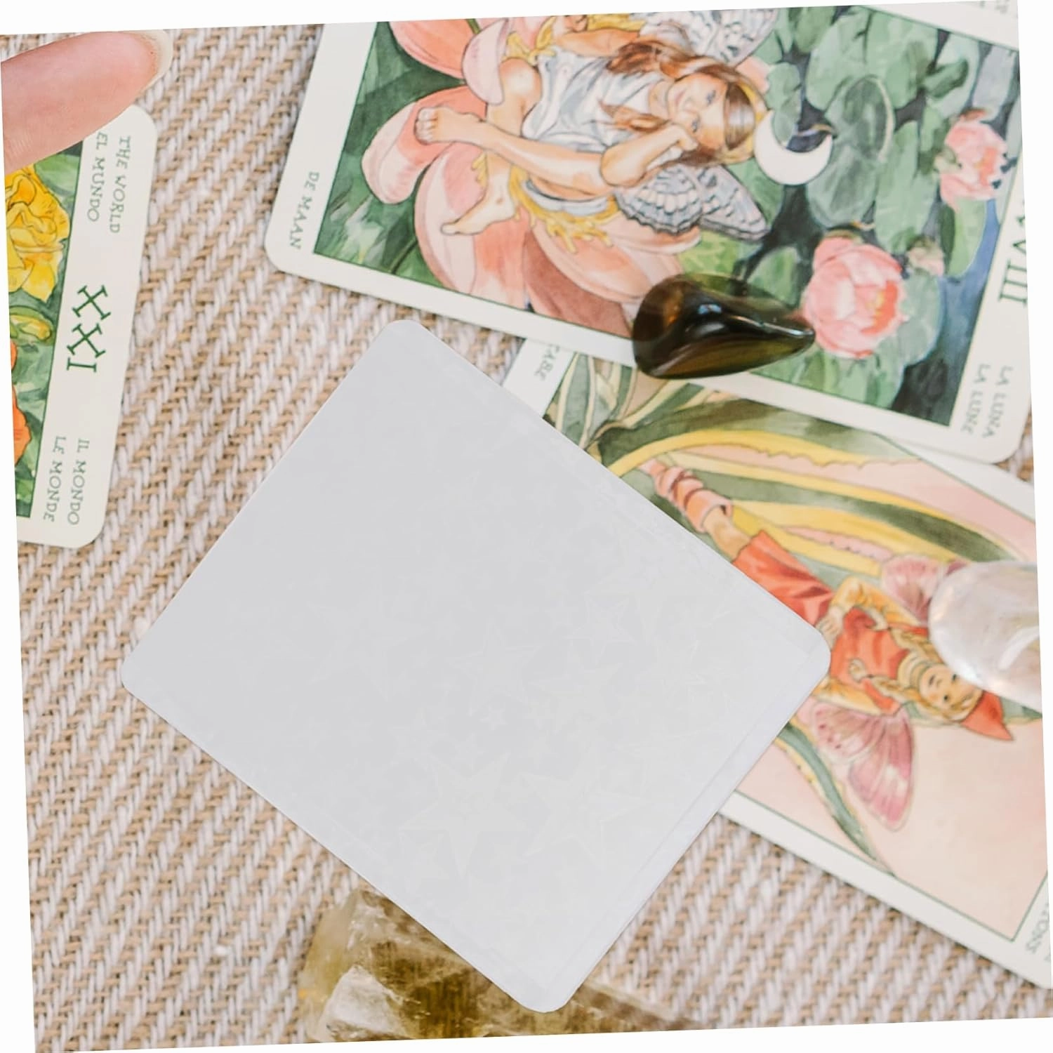 Garneck 50pcs Portable Card Sleeves Transparent Protective Card Holders Simple for Photos Game Tear-Resistant for Collection Storage