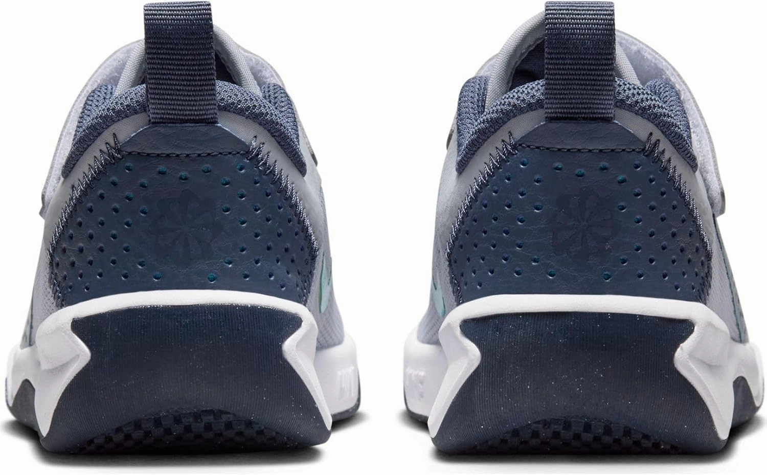 Nike Omni Multi-Court Little Kids' Shoes (DM9026-010, Wolf Grey/Bright Crimson/Dusty Cactus/Thunder Blue)