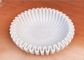 SWADESHI BLESSINGS HandCrafted Marble Ruffle Bowl/Antique Scallop Bowl/Fruit Bowl/Vintage Ring Dish/Decorative Flower Dish/HouseWarming Gift/Wedding Gifts/Urli (10 Inches)