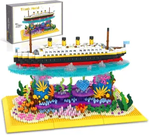 Titanic Ship Micro Mini Building Blocks Set，3892PCS  Classic Collectible Display Model Set,MOC Boat Bricks Kit Bricks Model，Great Gift for Adults/Teens