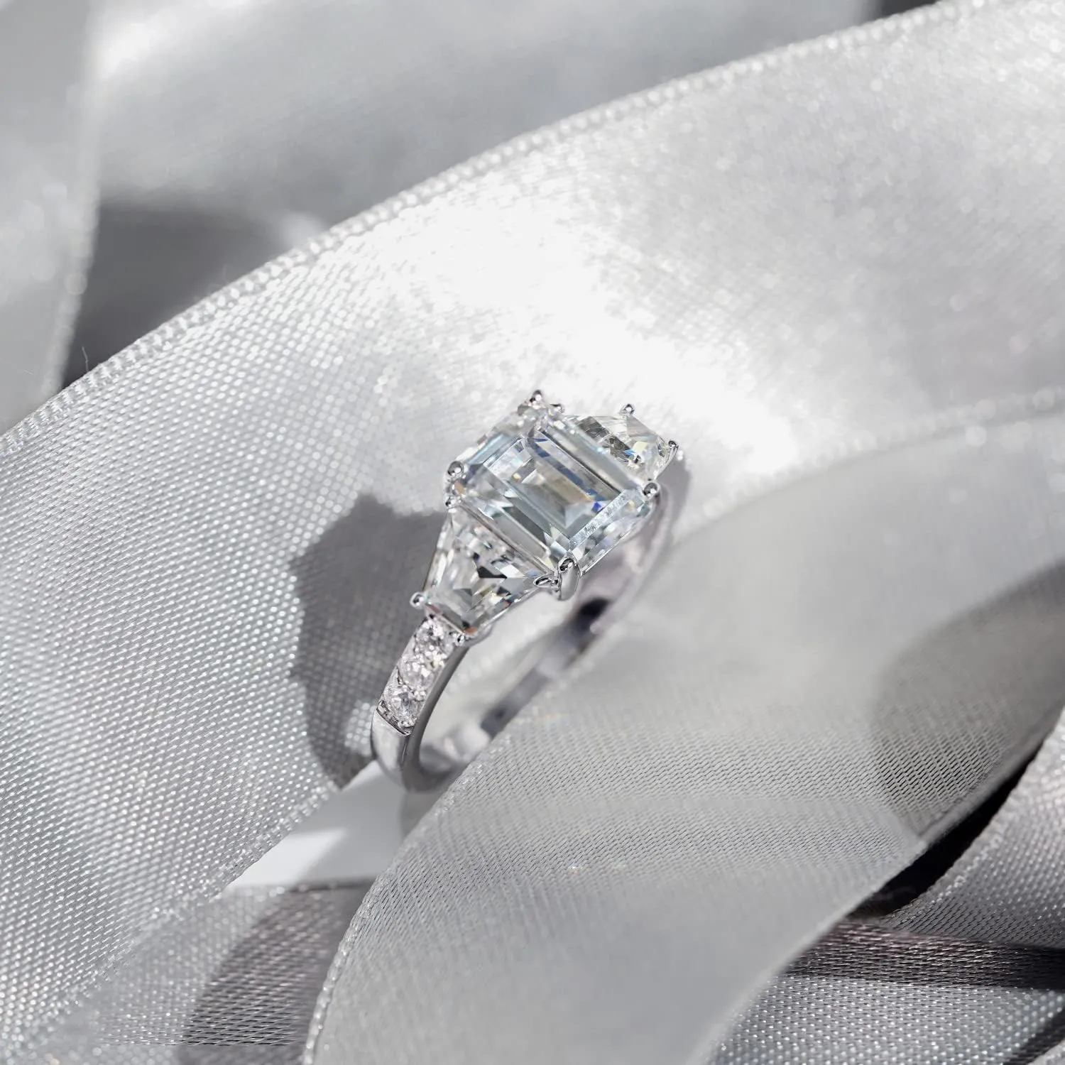 Trapeze & Emerald Cut Ring 925 Sterling Silver Prong Set Engagement Ring Band | 5.00 Carats Cubic Zirconia CZ Simulated Diamond