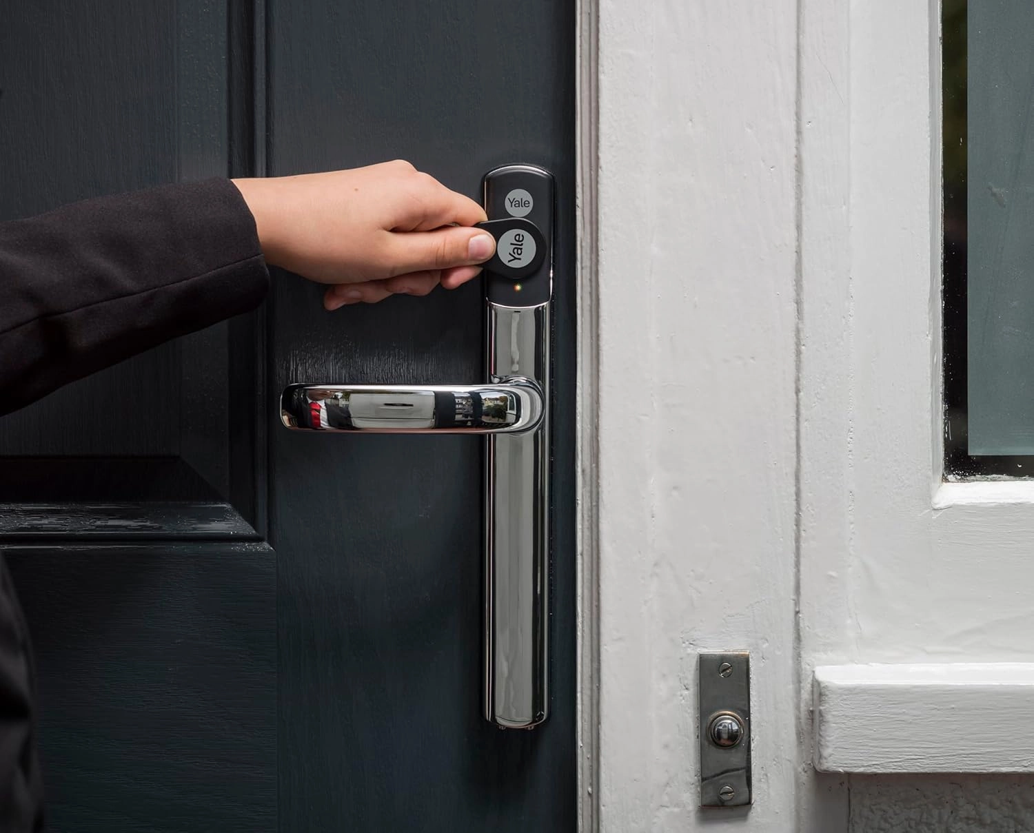 Yale Conexis L2 Smart Door Lock - White- Remote Access from Anywhere, Anytime, No Key Needed, Compatible with Alexa, Google Assistant and Philips Hue, SD-L2000-WH
